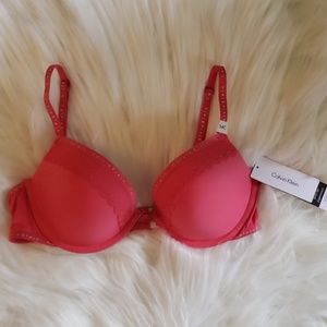 Calvin Klein 34c NWT
